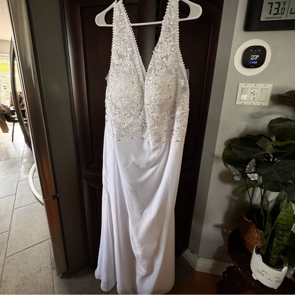 White Lace with Swarovski Crystals Wedding Graduation Gown Dress size 22W